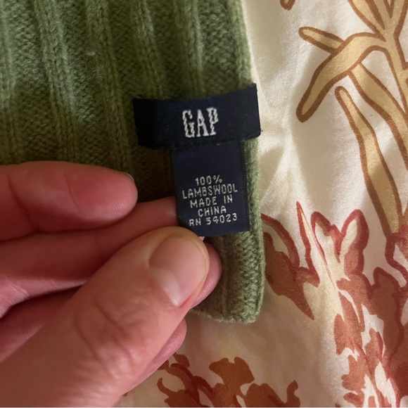 Y2K GAP wool hat and scarf set green pom pom size M/L - Picture 6 of 8